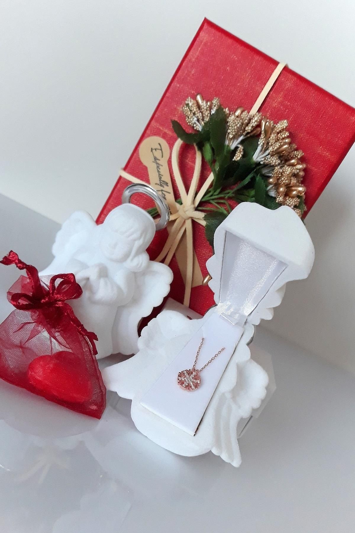 925 Ayar Gümüş Kar Tanesi Kolyeli Hediye Paketi 1