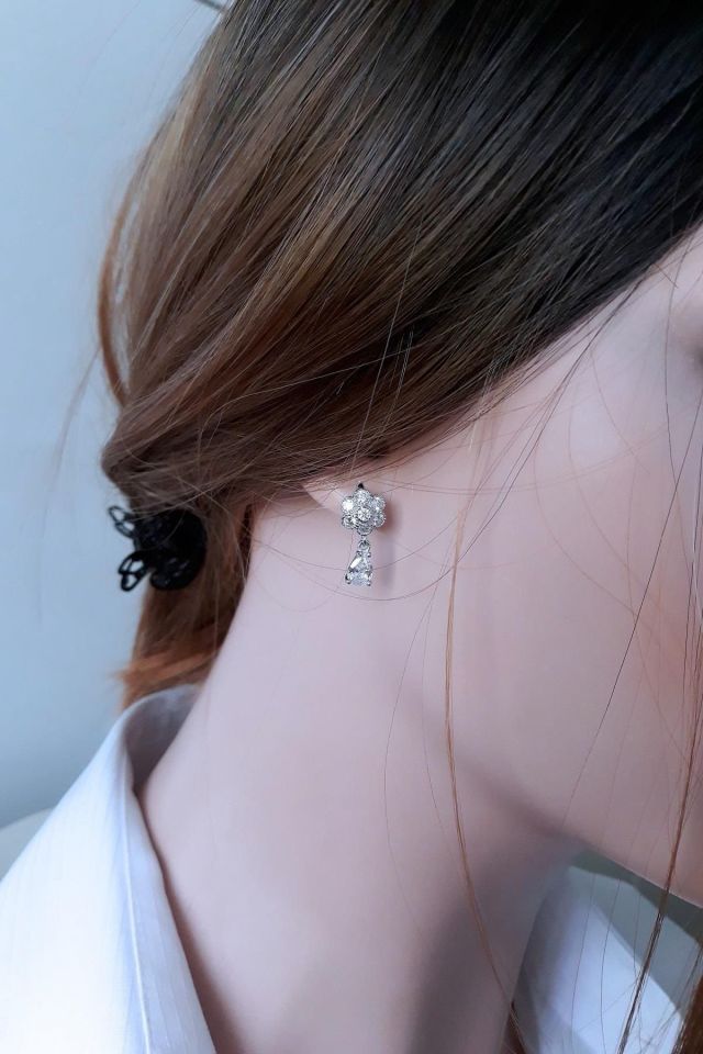 Elmas Montürlü Damla Taşlı Papatya Ikili Set