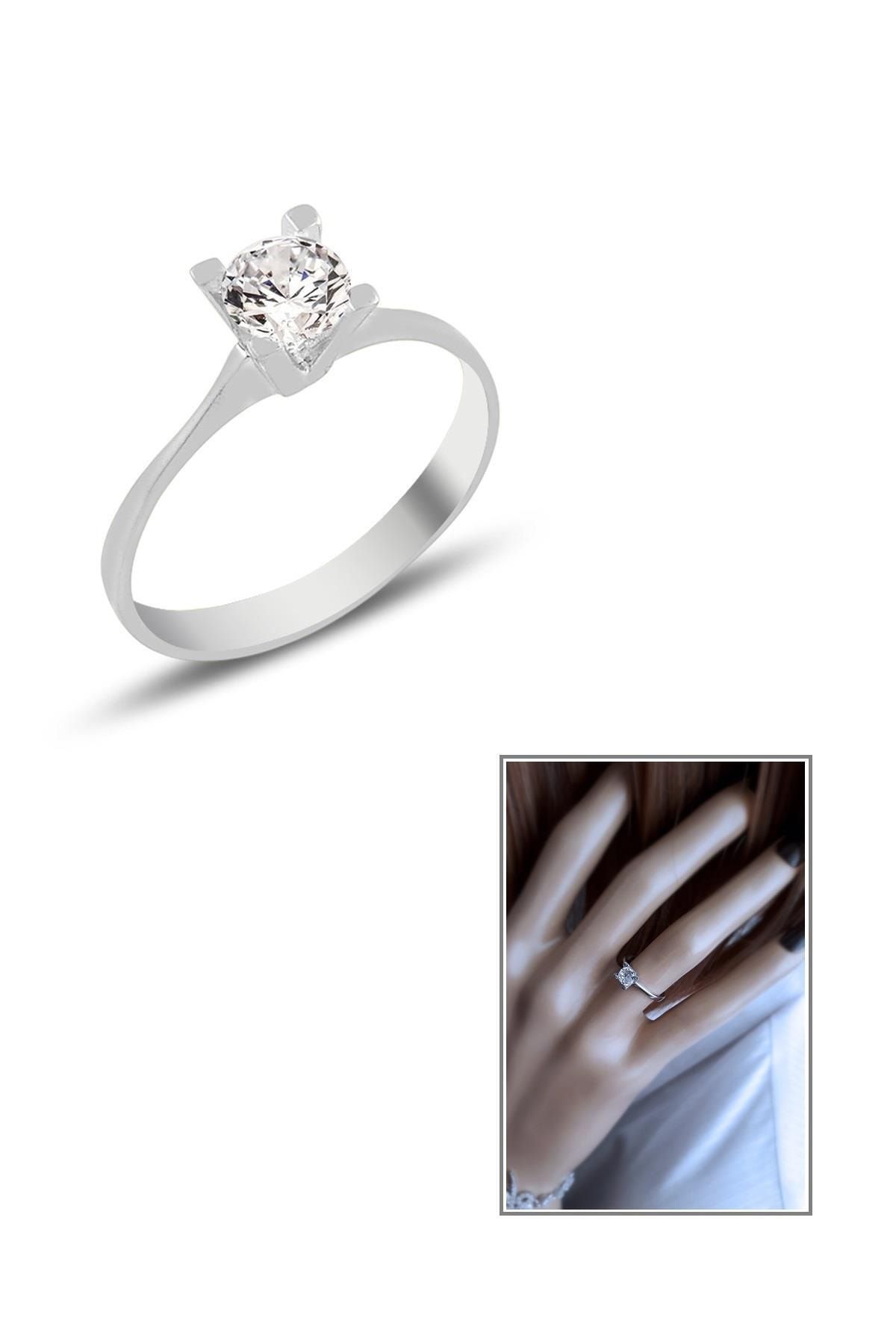 Kadın Tektaş Yüzük