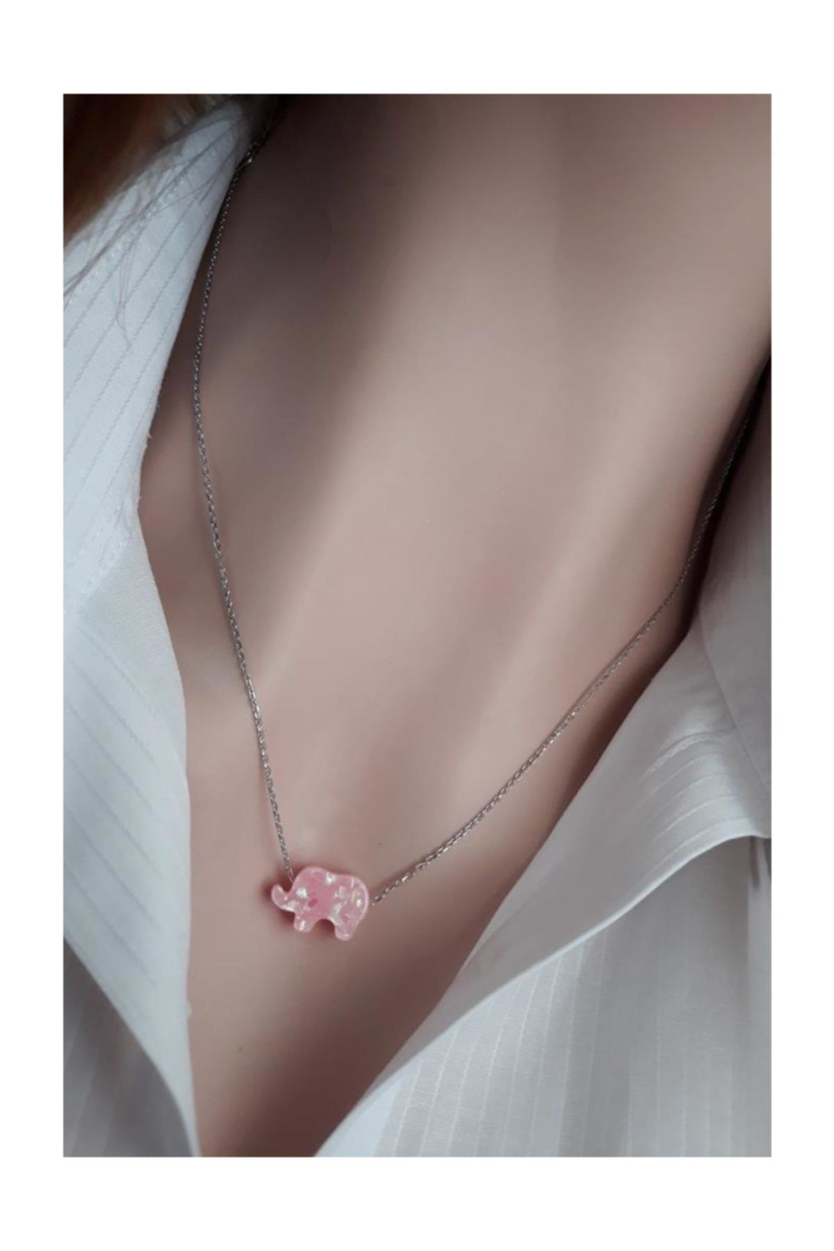 Pembe Fil Resin Taş Kolye