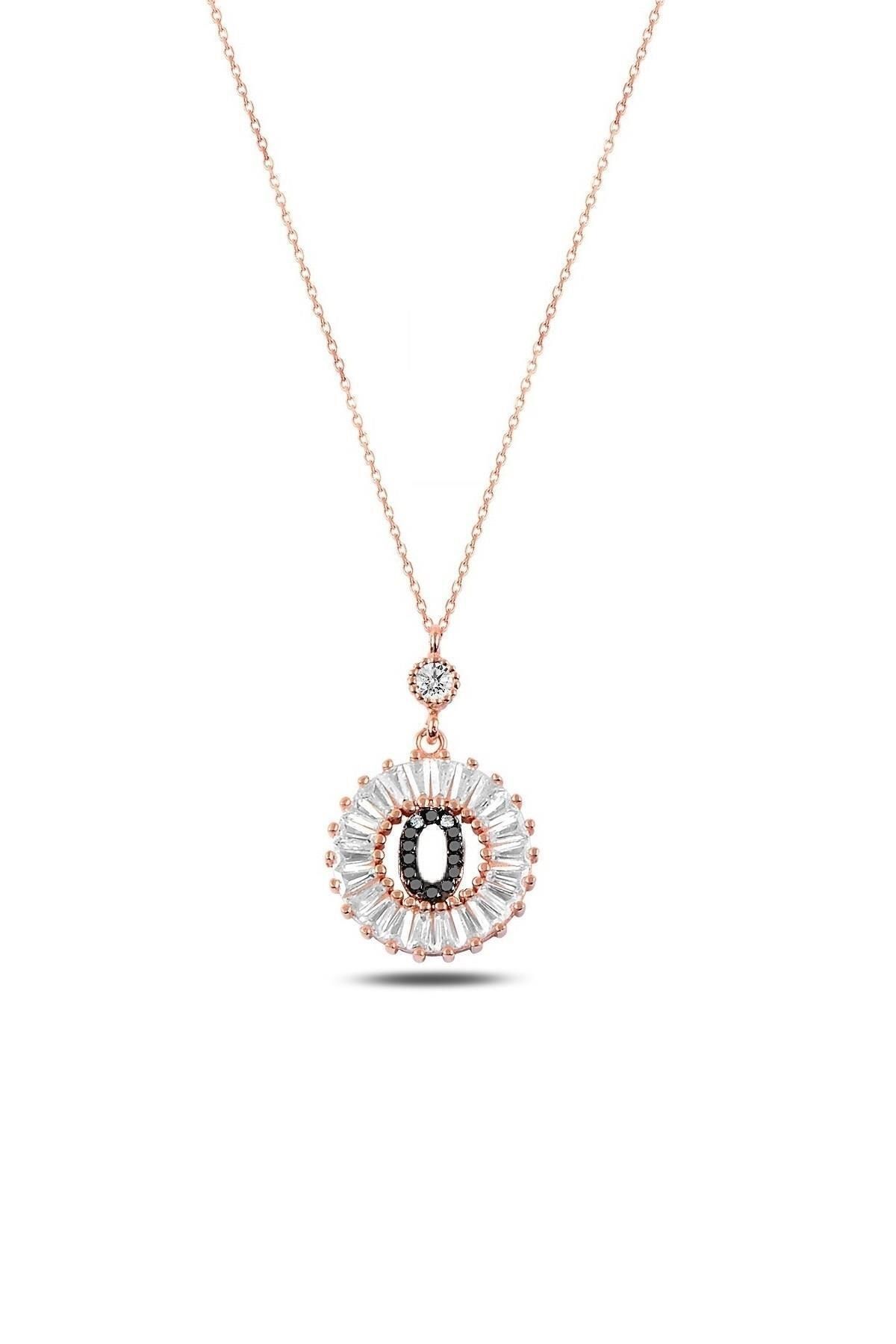 Kadın Rose Gold Baget Taşlı Ö Harfi Kolye