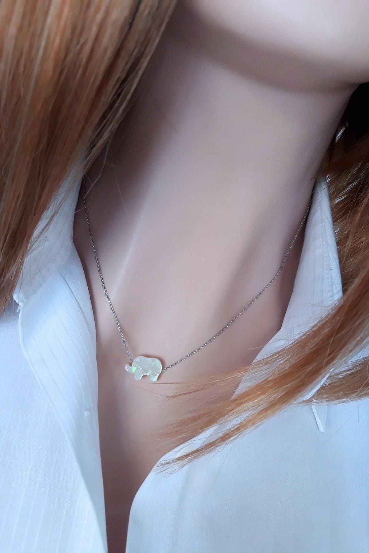 Kadın Beyaz Fil Resin Taş Kolye