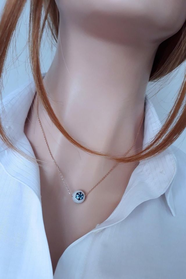 Rose Porselen Mavi Sırlı Kar Tanesi Küre Kolye