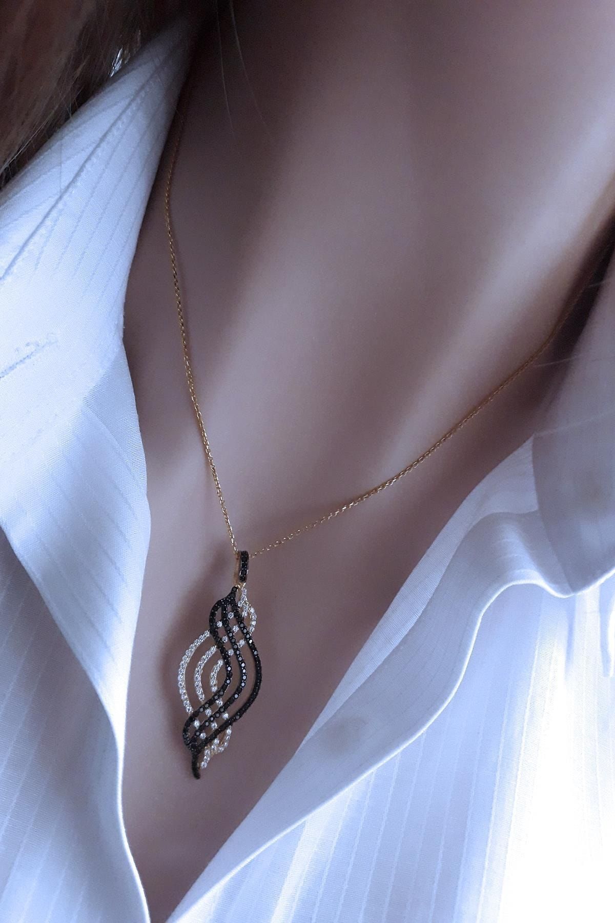 Kadın Siyah Spiral Kolye
