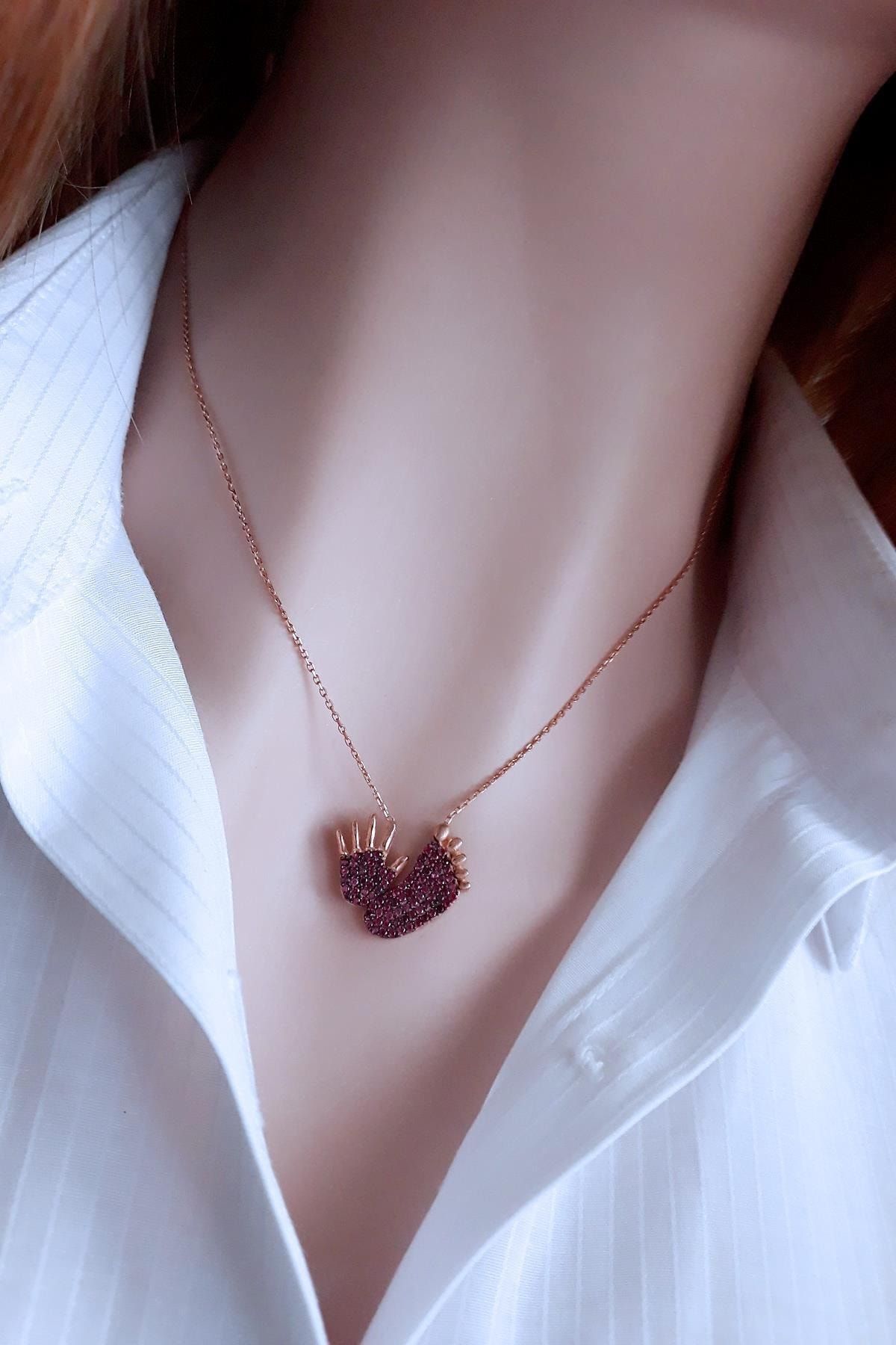 Fuşya Neşeli Anne Bebek Ayak İzi Kolye - Rose Gold Kaplamalı