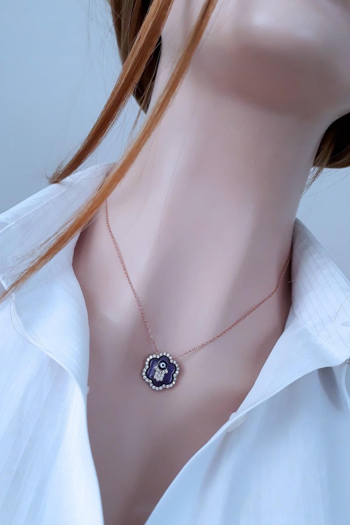 Fatma Ana Eli Motifli Nazarlı Kolye